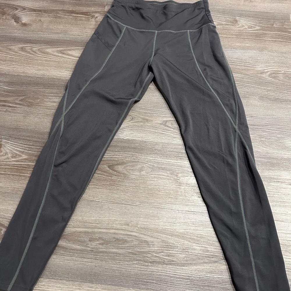 Sleek Gray Workout Leggings